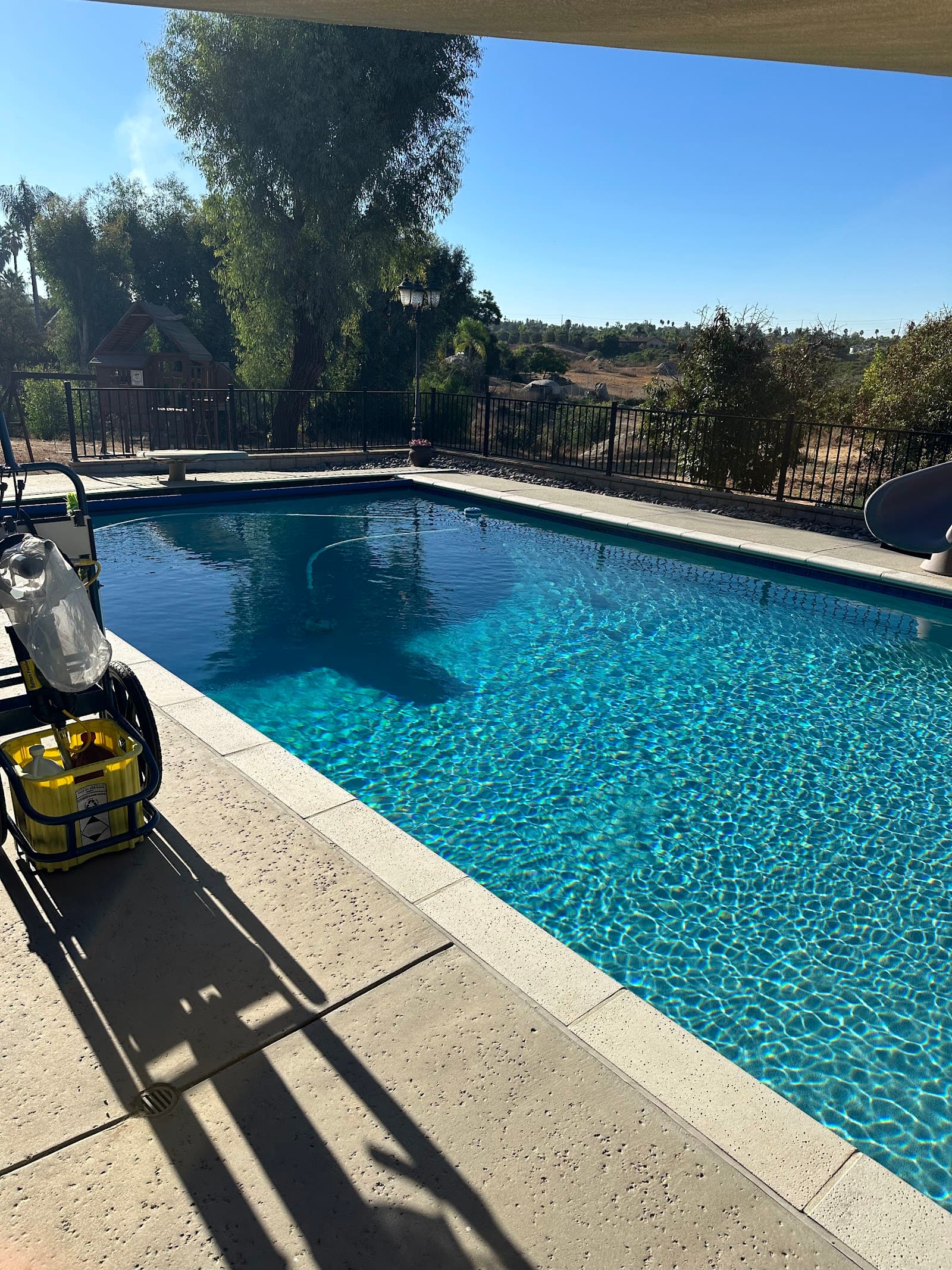 Weekly Pool Cleaning photo 3